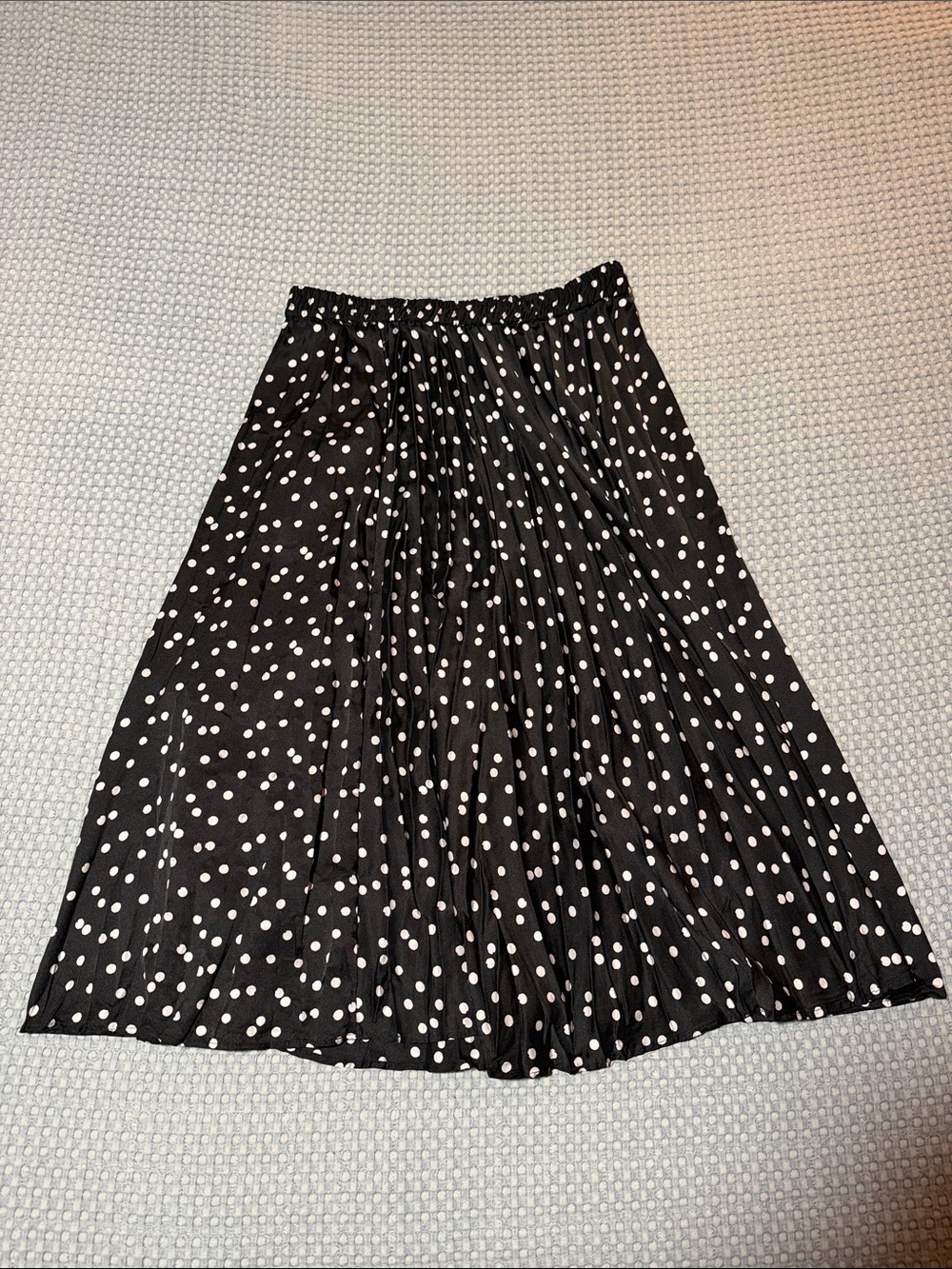 Time and Tru Black and White Polka Dot Pleated Midi Skirt